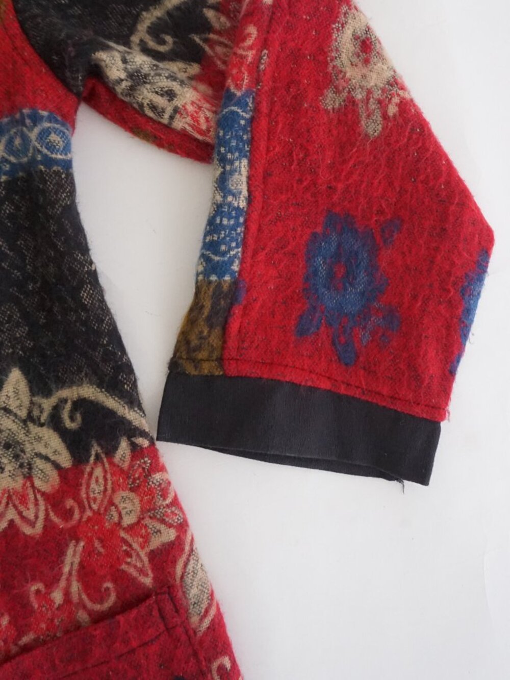 Vintage Red Black Floral Fringe Open Front Wool Cardigan Boho Tapestry XL - Picture 8 of 9